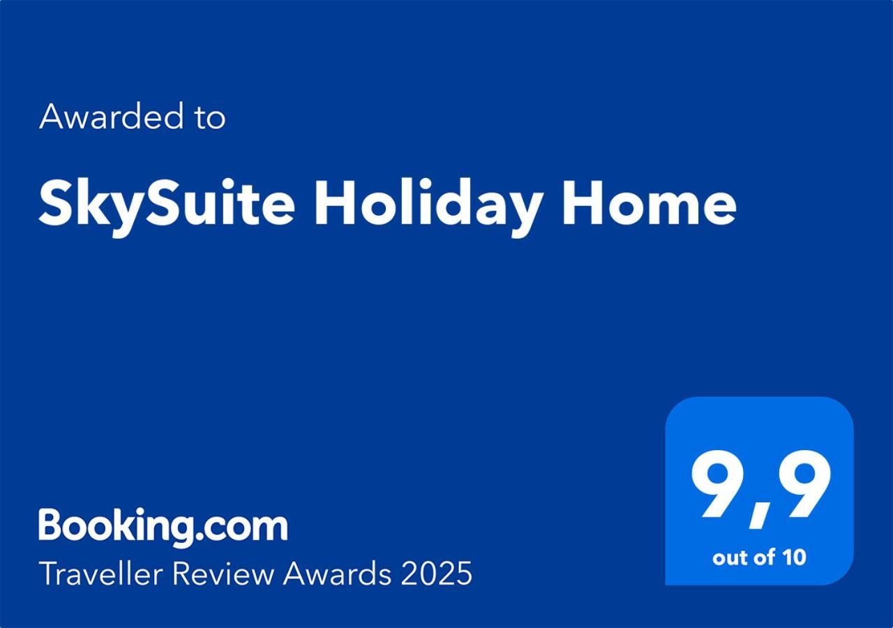 Skysuite Holiday Home Wina Bagian luar foto